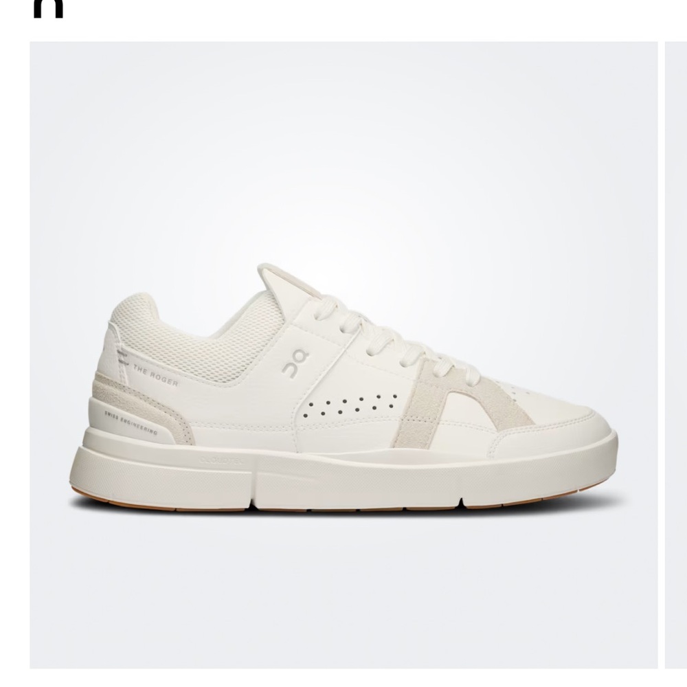 On Cloud Women’s THE ROGER Clubhouse Size 9.5